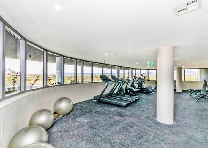 Entire Apartment With Lake View